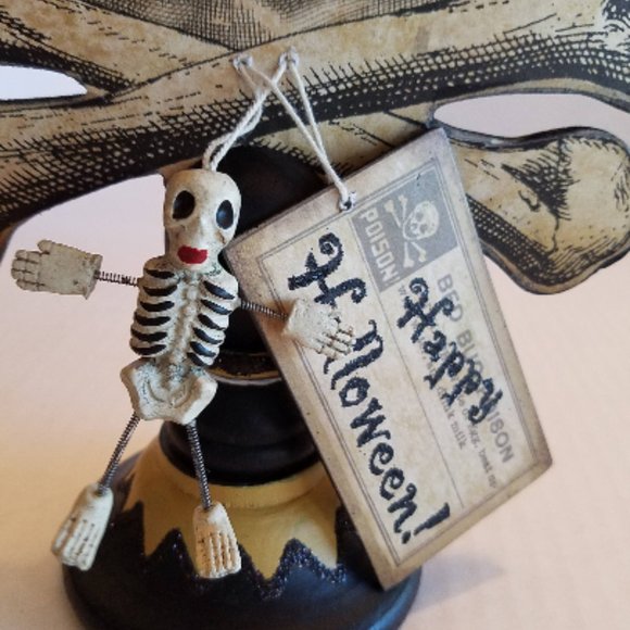 HALLOWEEN SKULL Table Center Piece Party Decoratio - Picture 4 of 6